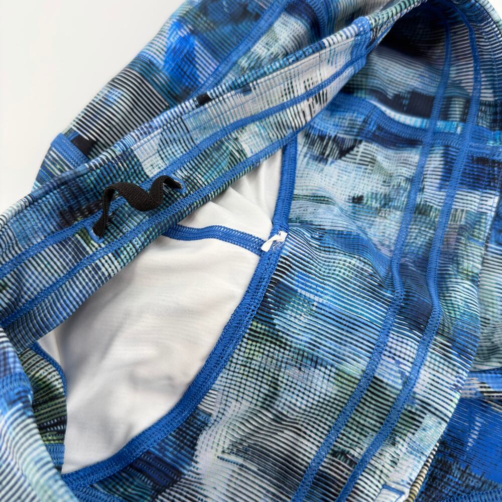 Lululemon Blue Abstract Print Cropped Leggings - Size 6 - Picture 5 of 7